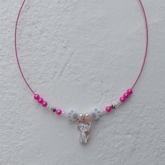 Choker with white cat