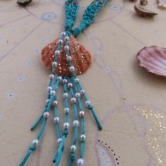 Turquoise macrame necklace with ocean shell 