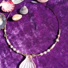 Choker with ocean shell 