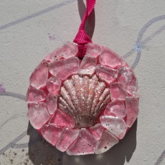 Round Sea Glass Ornaments with Sea Shell 